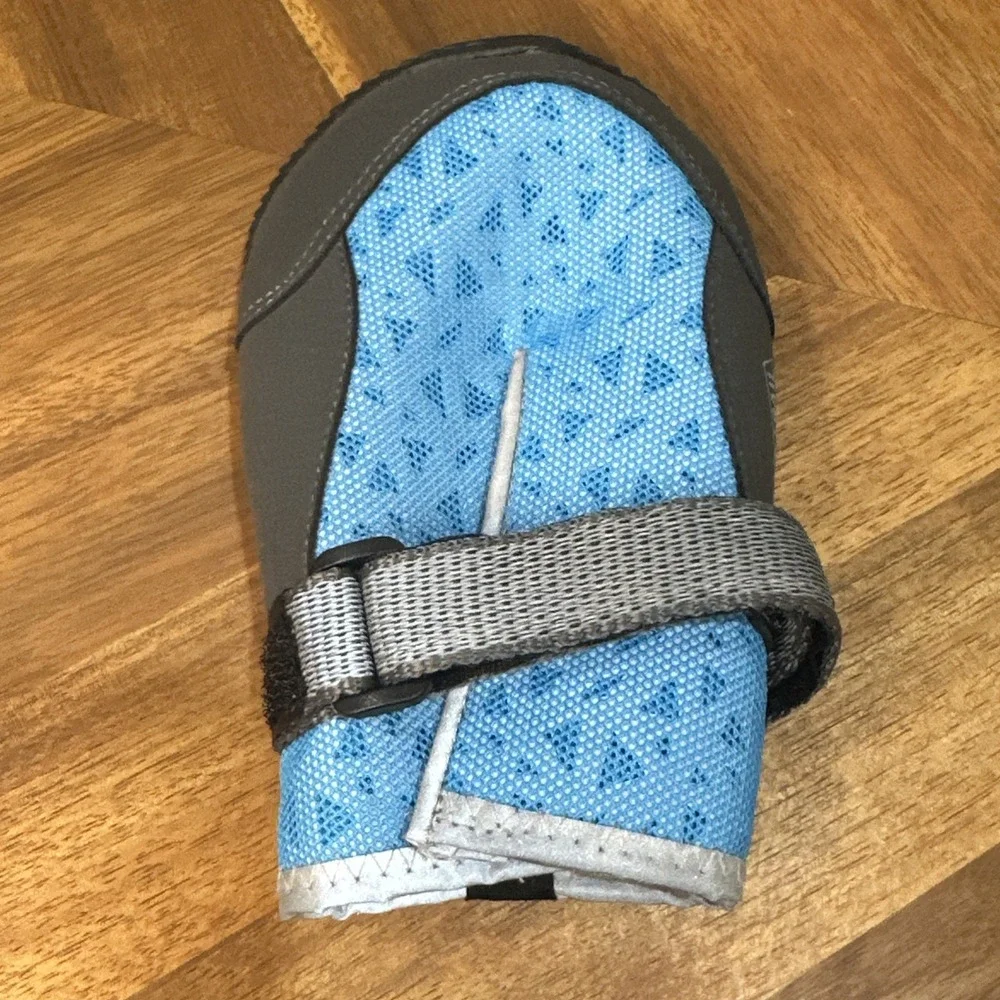Arcadia Trail Warm Weather Dog Boots 4 Booties Sz XXL & F-Color Dog Treat Bag